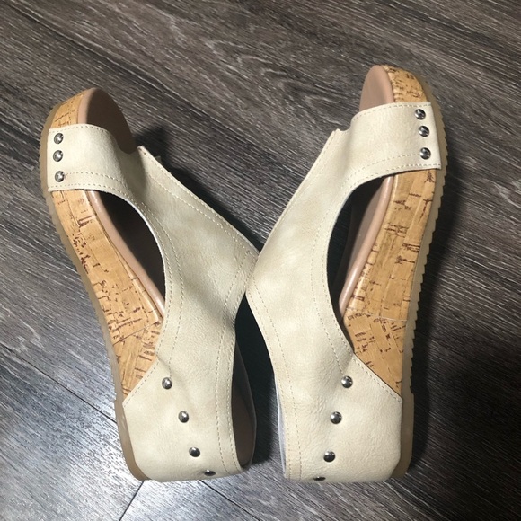 Beige Studded Cork Wedge Sandals Size 8 - Picture 7 of 8